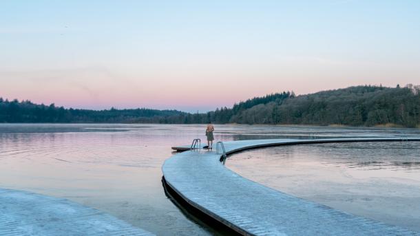 Vinterbadning i Almind Sø i Silkeborg