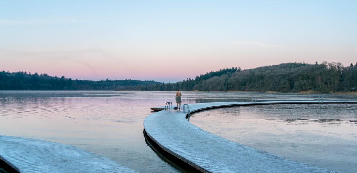 Vinterbadning i Almind Sø i Silkeborg