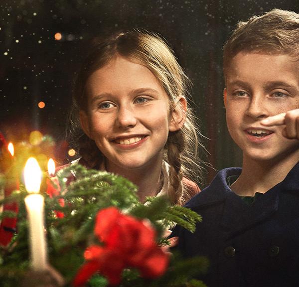 Børn fejrer jul i Den Gamle By, Aarhus