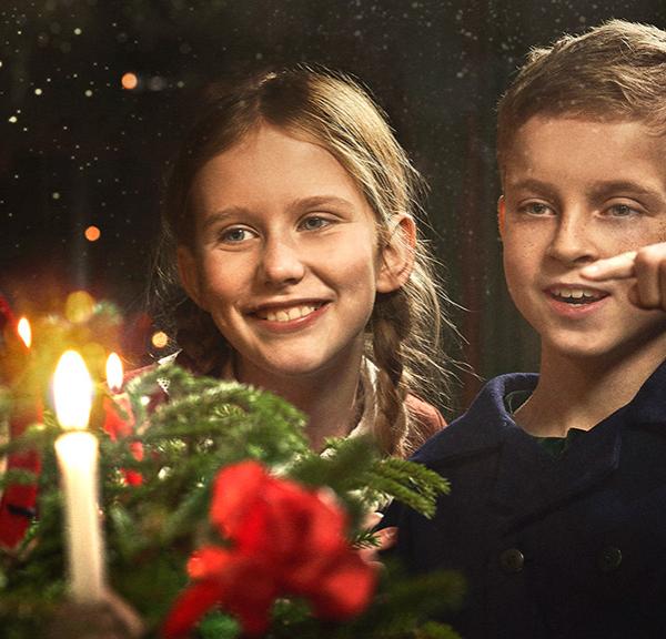Børn fejrer jul i Den Gamle By, Aarhus