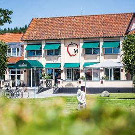 Molskroen Strandhotel am Strand von Ebeltoft auf Djursland