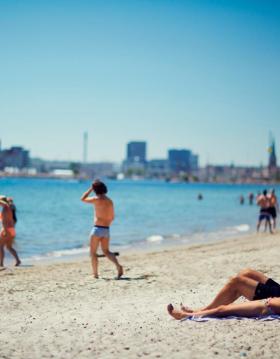 Somer og strand ved Den Permanente i Aarhus