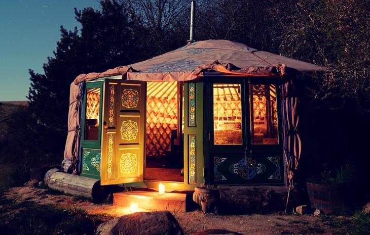 Overnat i Jurt hos Bjørnen i Bjergene på Djursland